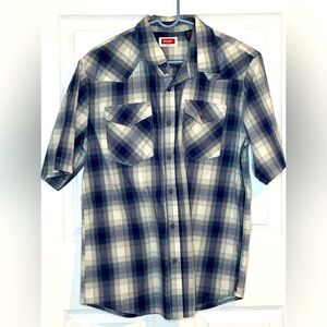 Men’s Wrangler Short Sleeve Plaid Button Down Shirt-Large